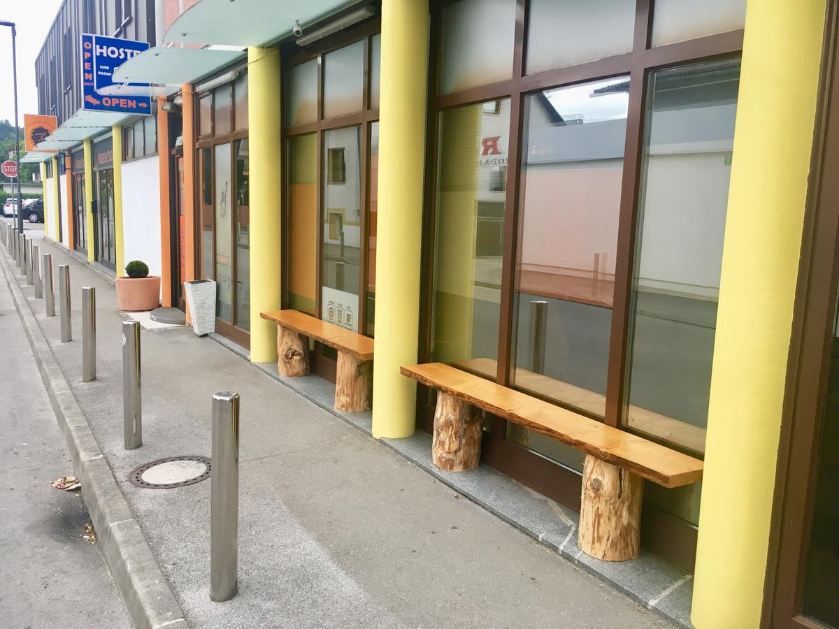 Aladin Hostel Ljubljana Ngoại thất bức ảnh