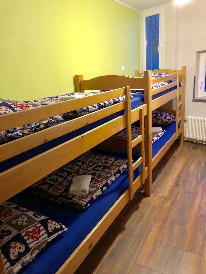 Aladin Hostel Ljubljana Ngoại thất bức ảnh