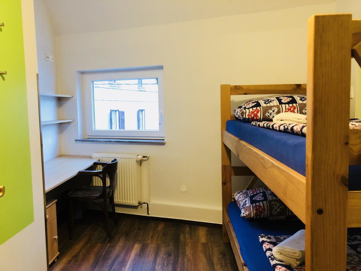 Aladin Hostel Ljubljana Ngoại thất bức ảnh