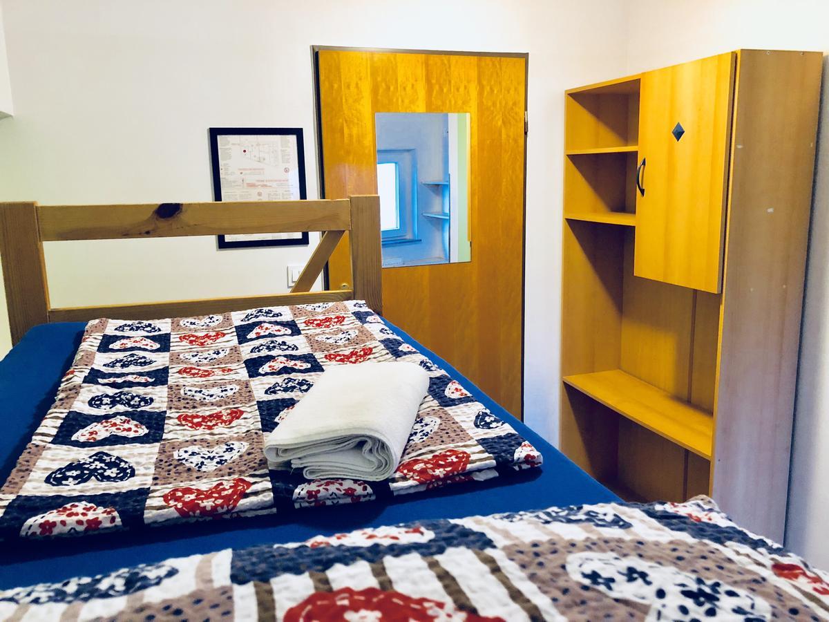 Aladin Hostel Ljubljana Ngoại thất bức ảnh