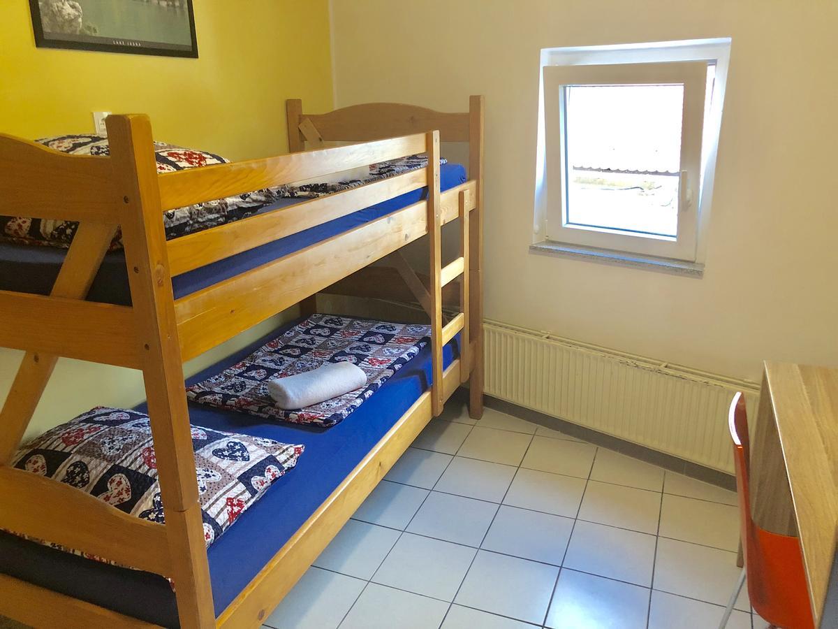 Aladin Hostel Ljubljana Ngoại thất bức ảnh