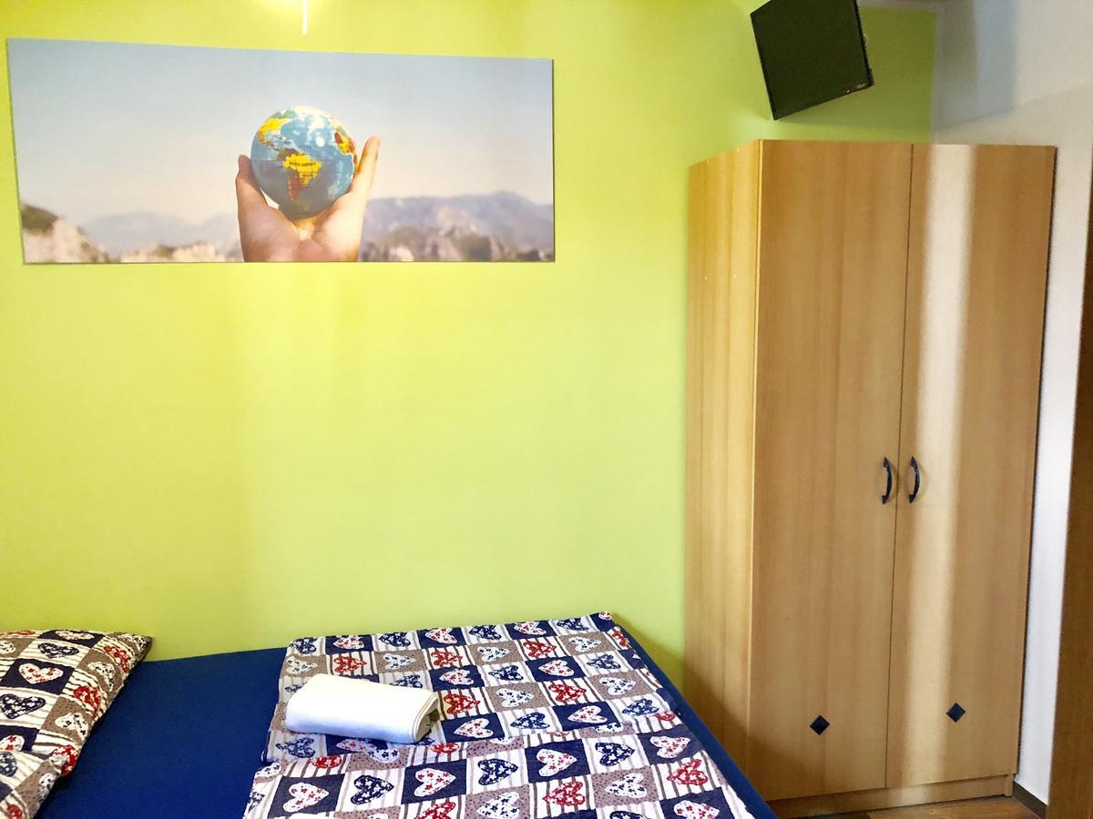 Aladin Hostel Ljubljana Ngoại thất bức ảnh