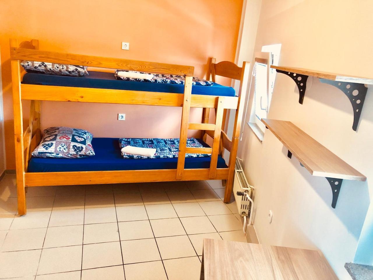 Aladin Hostel Ljubljana Ngoại thất bức ảnh
