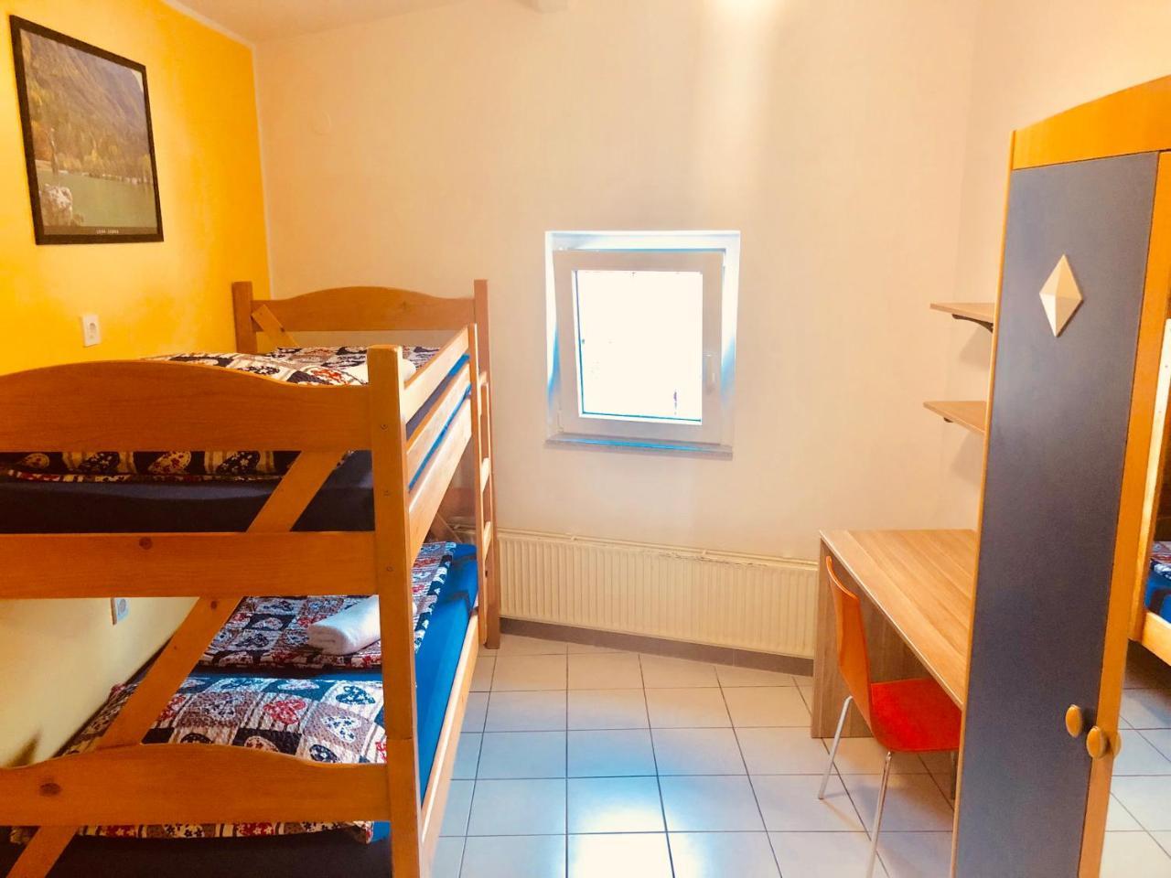 Aladin Hostel Ljubljana Ngoại thất bức ảnh