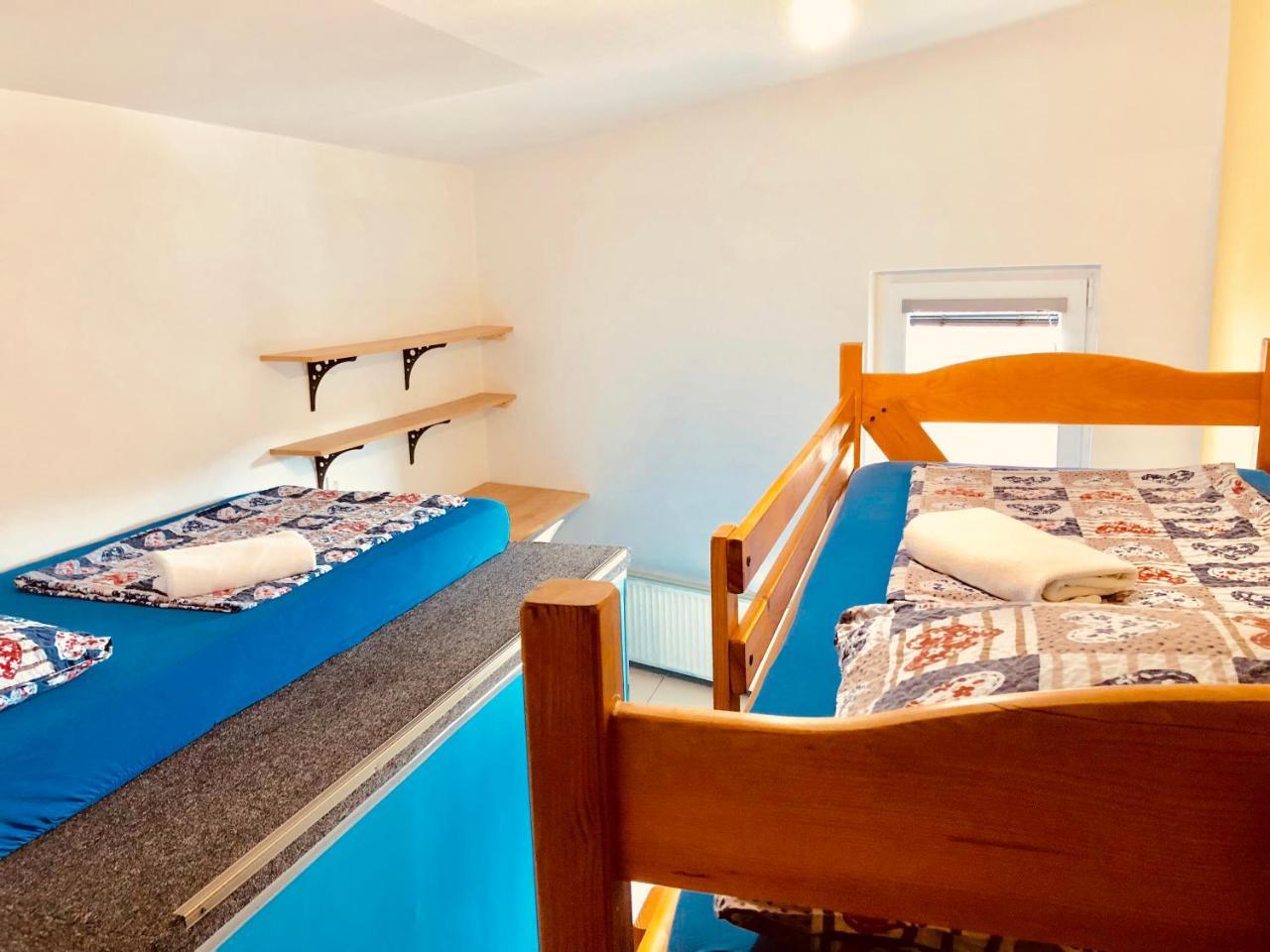 Aladin Hostel Ljubljana Ngoại thất bức ảnh