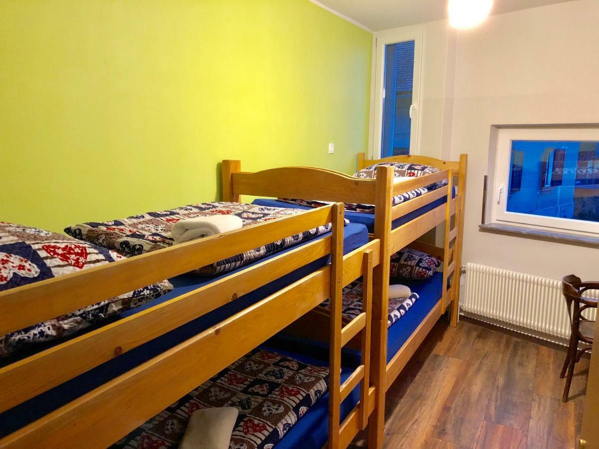 Aladin Hostel Ljubljana Ngoại thất bức ảnh